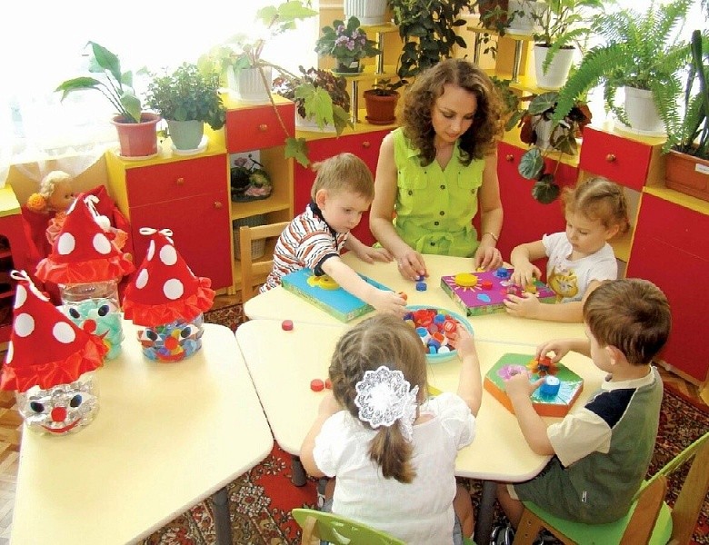 Воспитатели детских садов могут уйти на пенсию раньше