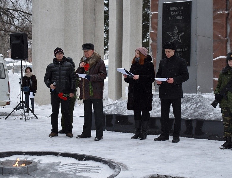 В Первомайском районе прошел митинг, приуроченный ко Дню защитника Отечества.