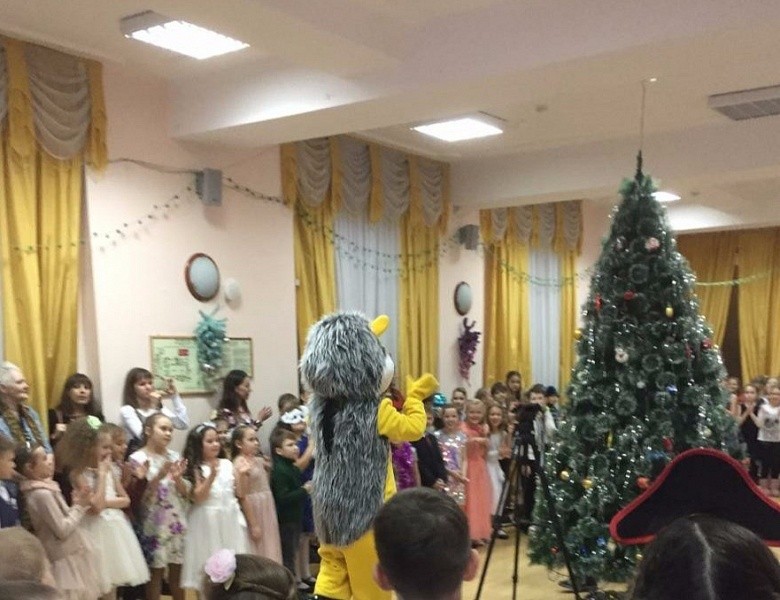 В Первомайском районе прошли новогодние елки главы администрации Первомайского района 